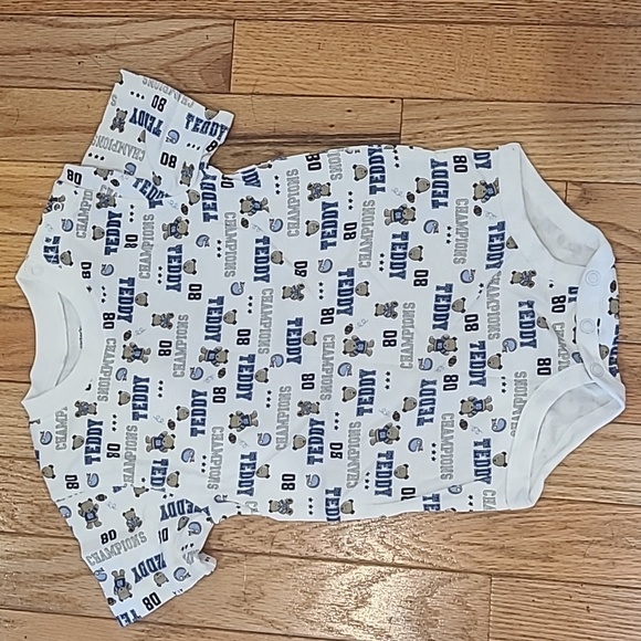 Carter's one-piece boy's outfit - Picture 1 of 5